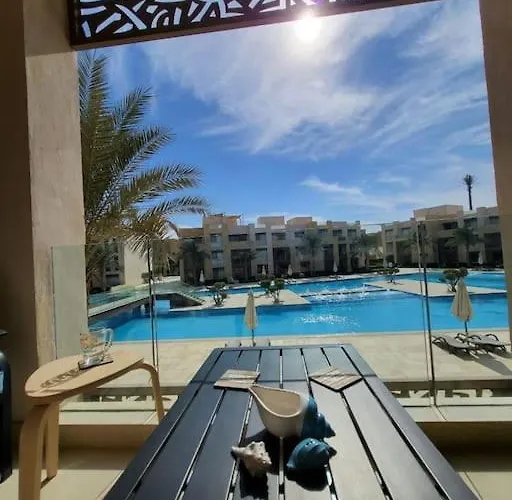 Mangroovy Ritzy, Cerulean By The Pool Appartement Hurghada