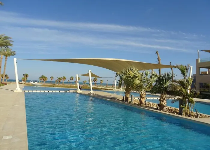 Mangroovy Ritzy, Cerulean By The Pool * Hurgada