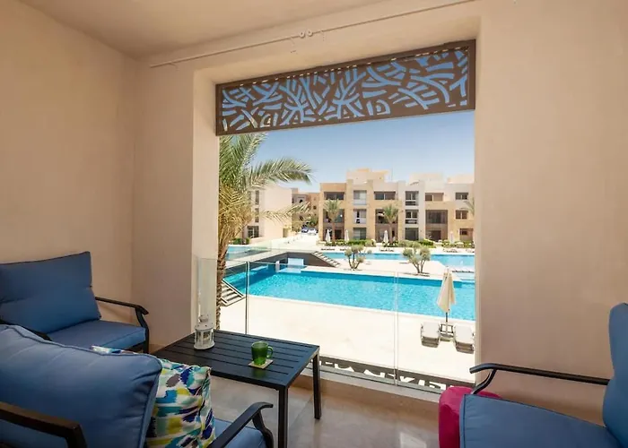 Mangroovy Ritzy, Cerulean By The Pool * Hurghada